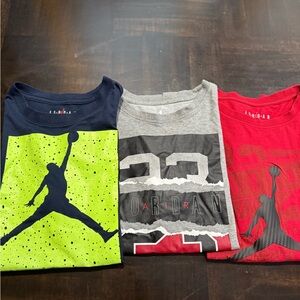 3-Piece Bundle Jordan Short Sleeve Shirts Size L (12-13Yrs)
USED in excellent